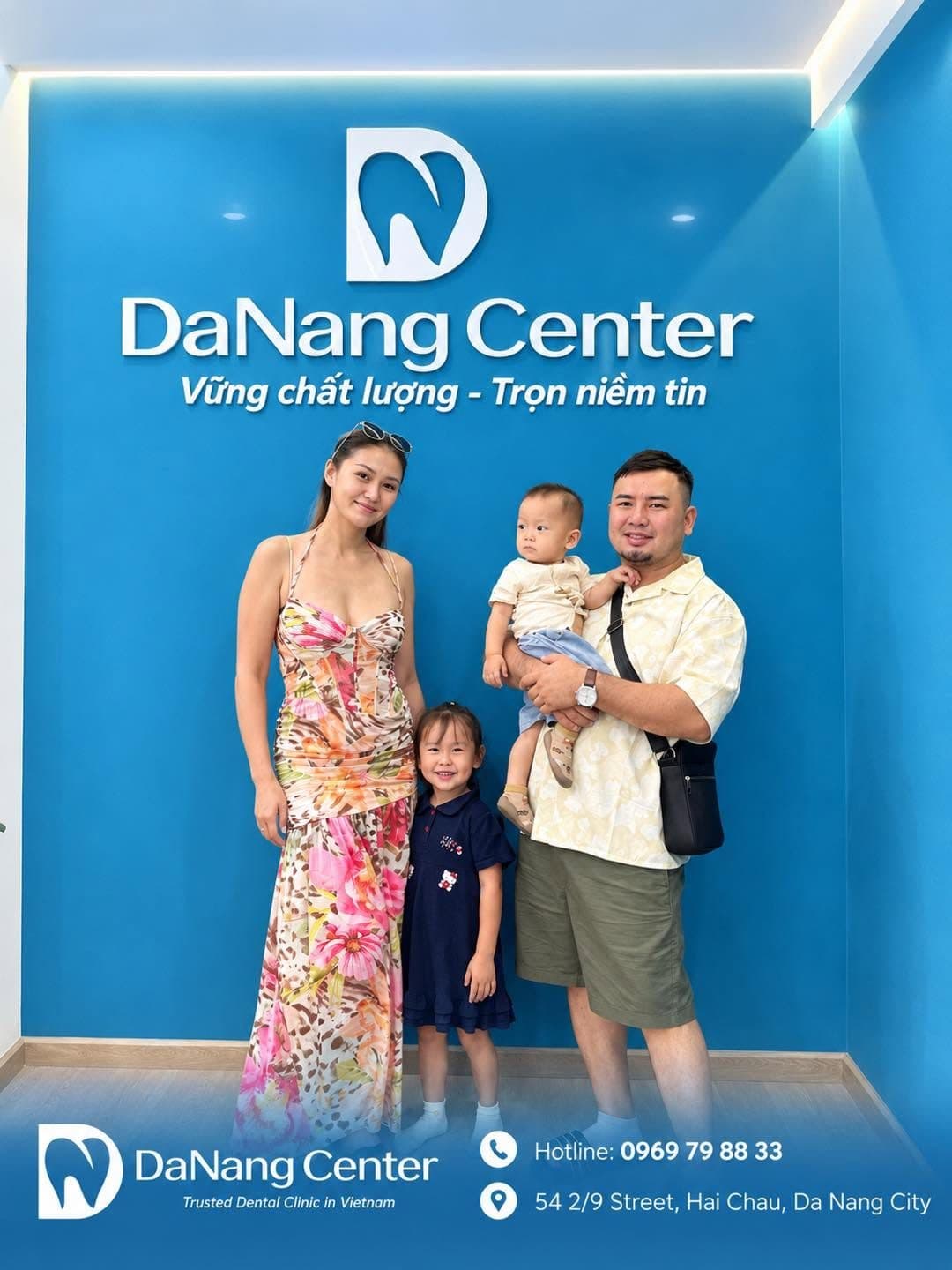 Quầy lễ tân DaNang Center